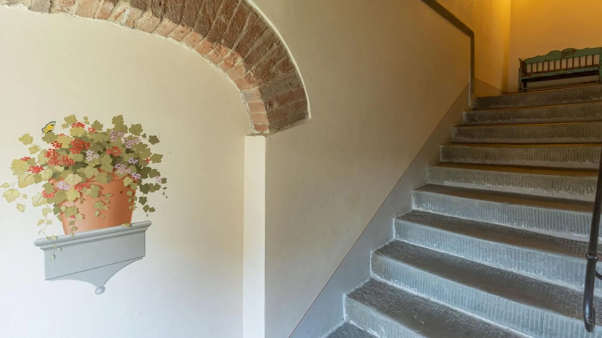 Villa San Pietro Cortona 0*,  Italy