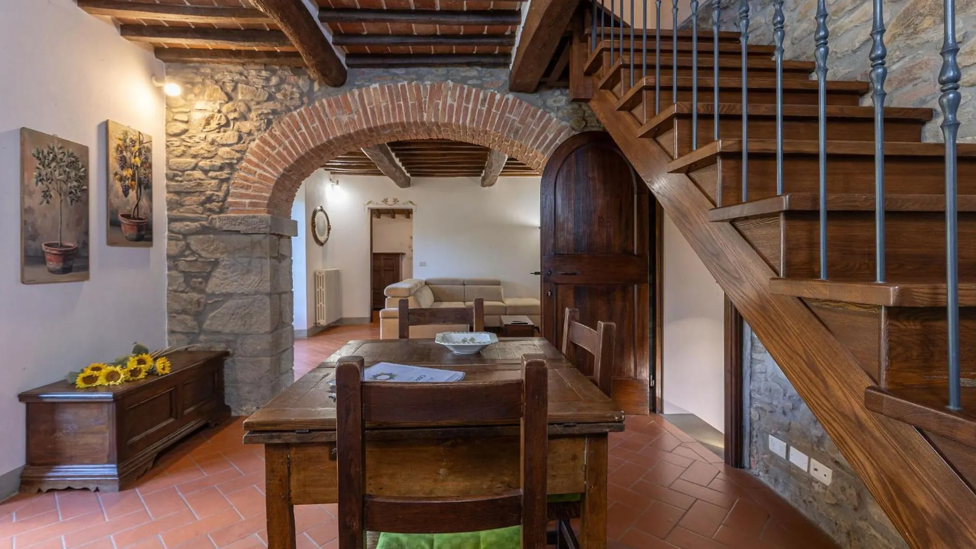 Villa San Pietro Cortona 0*,  Italy