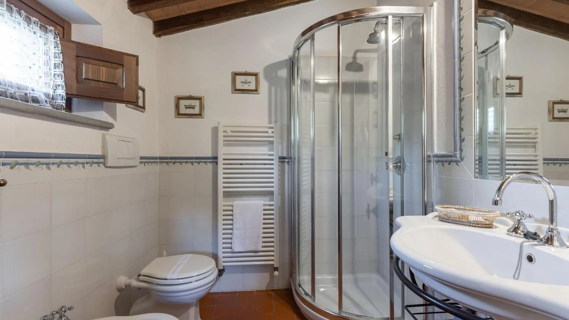 Villa San Pietro Cortona 0*,